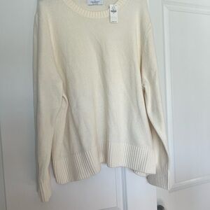 Old Navy Women's Ivory Crew Neck Sweater